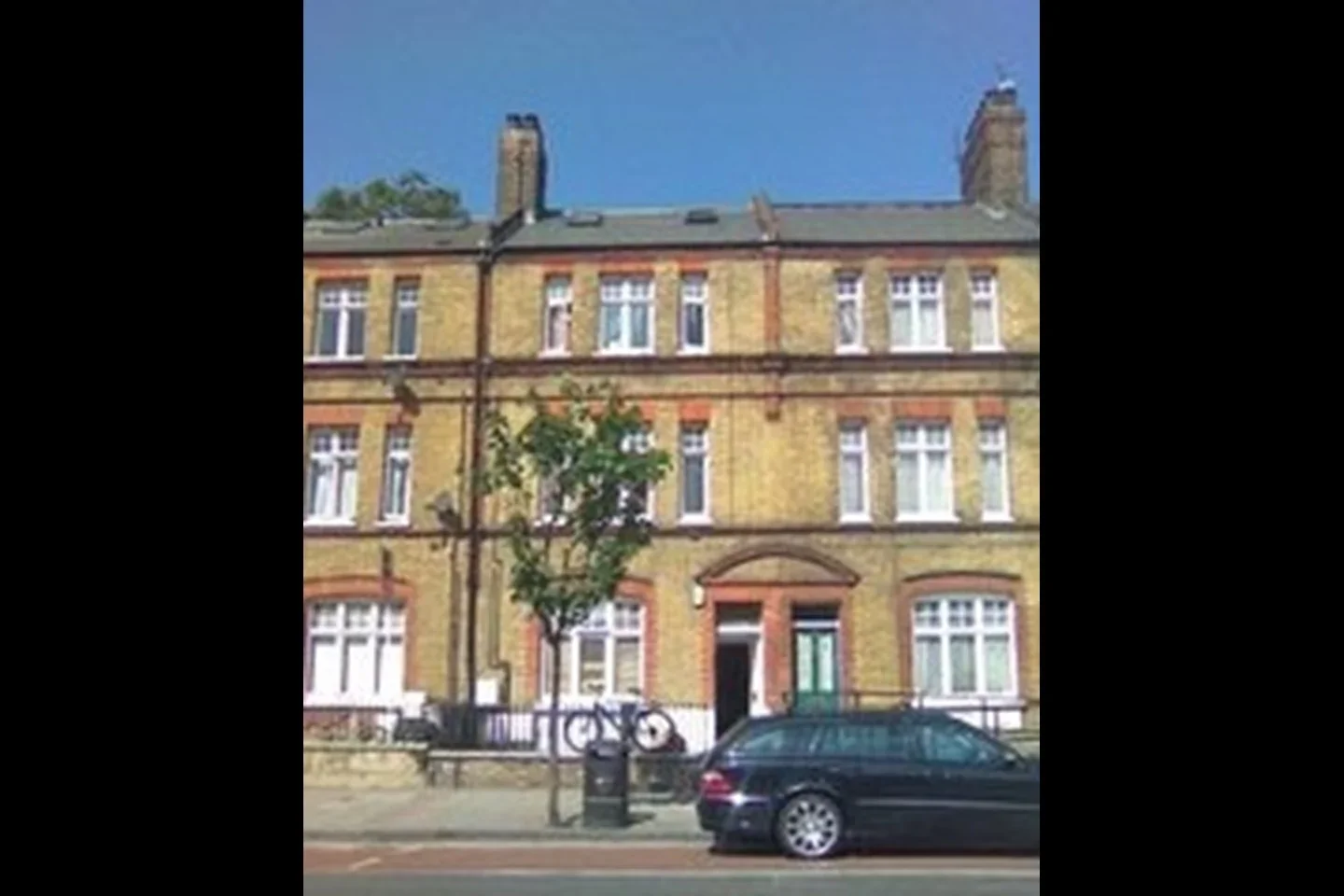 Flat Queenstown Road in Greater London
