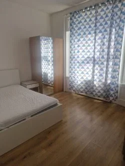 Flat Parkfield Road in Greater London
