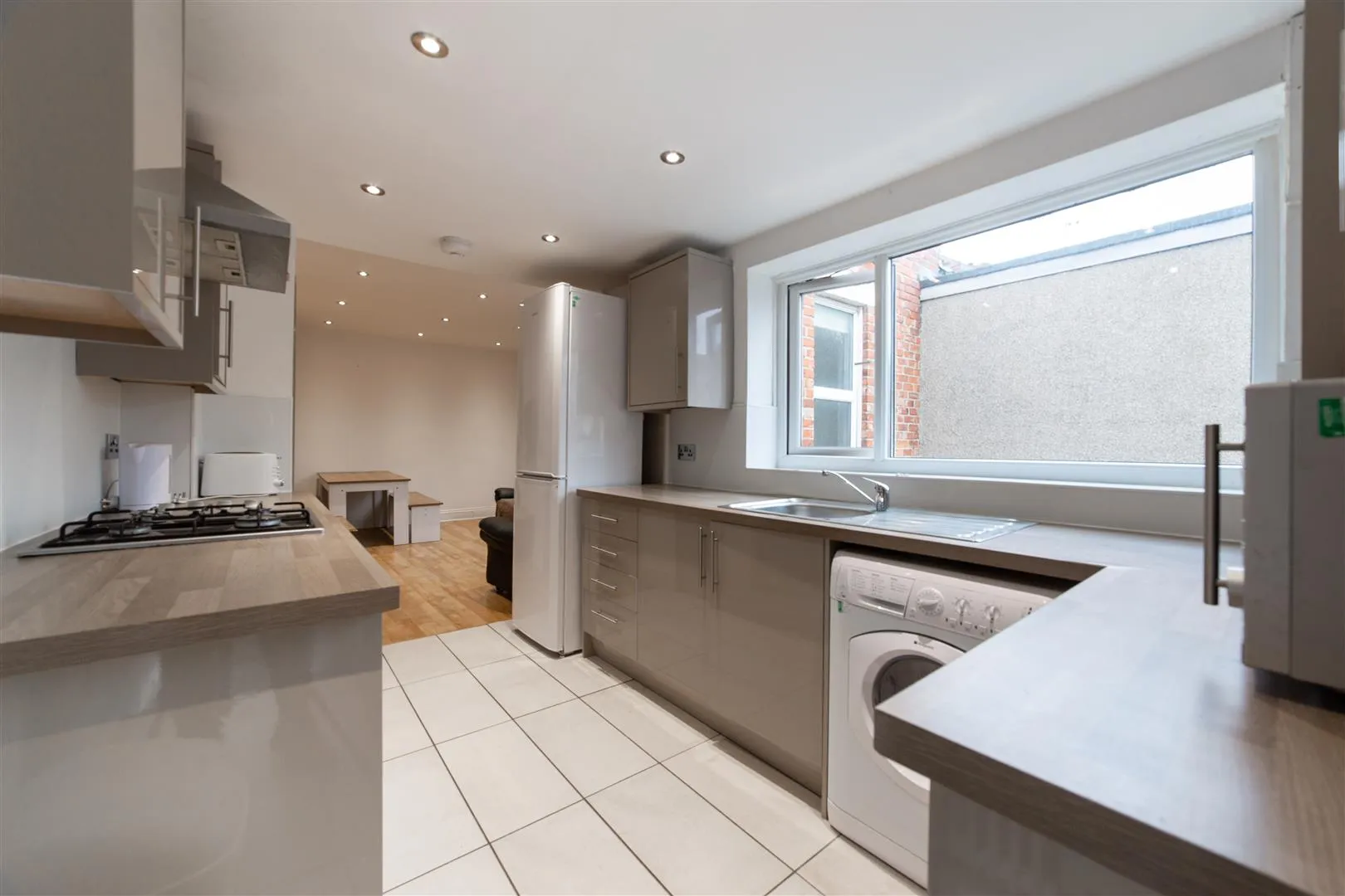 Flat Warwick Street in Newcastle upon Tyne
