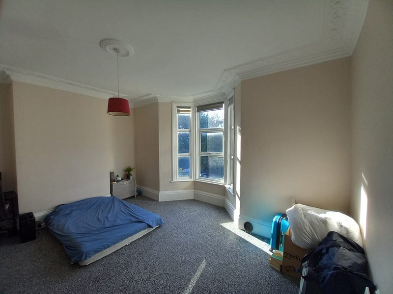 Room Coronation Road in Bristol