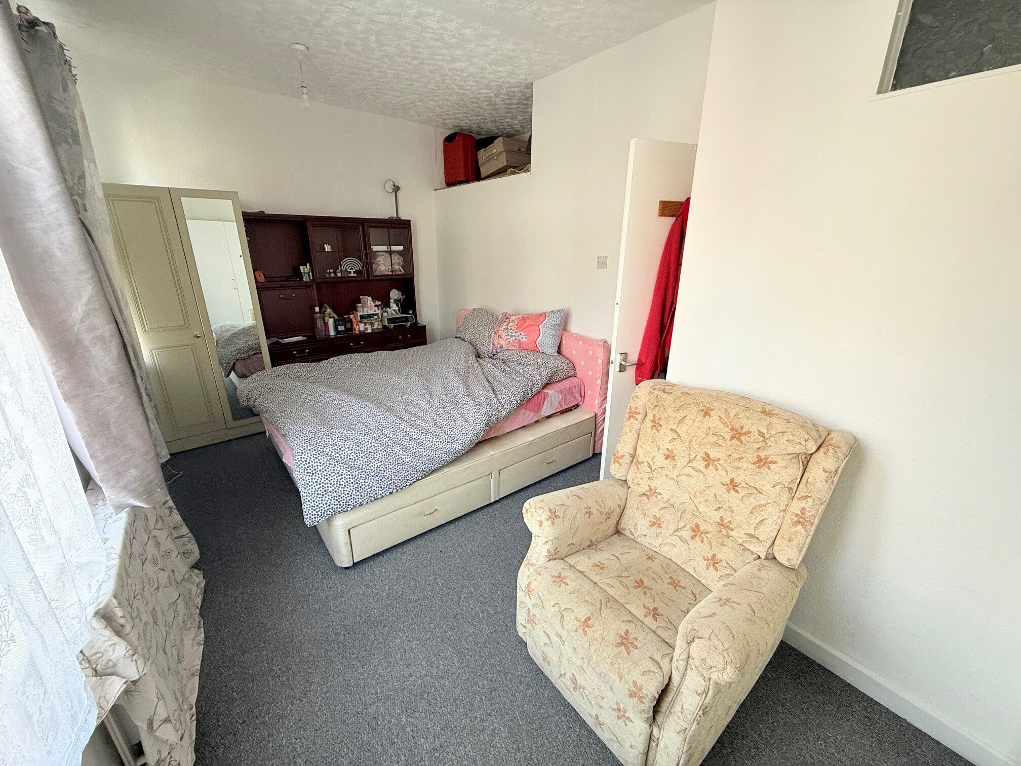 Flat Burford Road in Nottingham