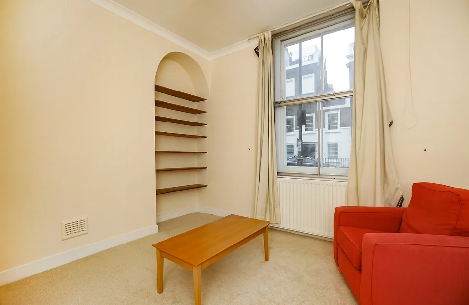 Flat Cumberland Street in City of Westminster