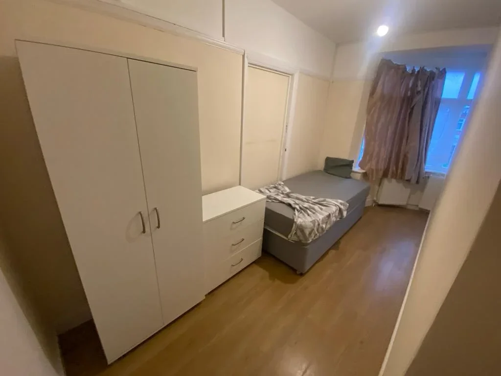 Room The Glen in Greater London