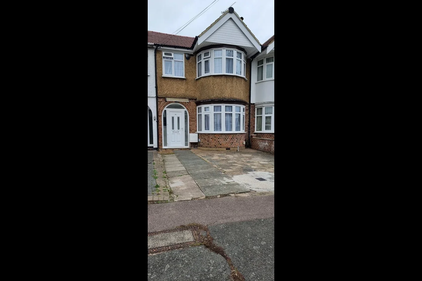 House Hartford Avenue in Greater London
