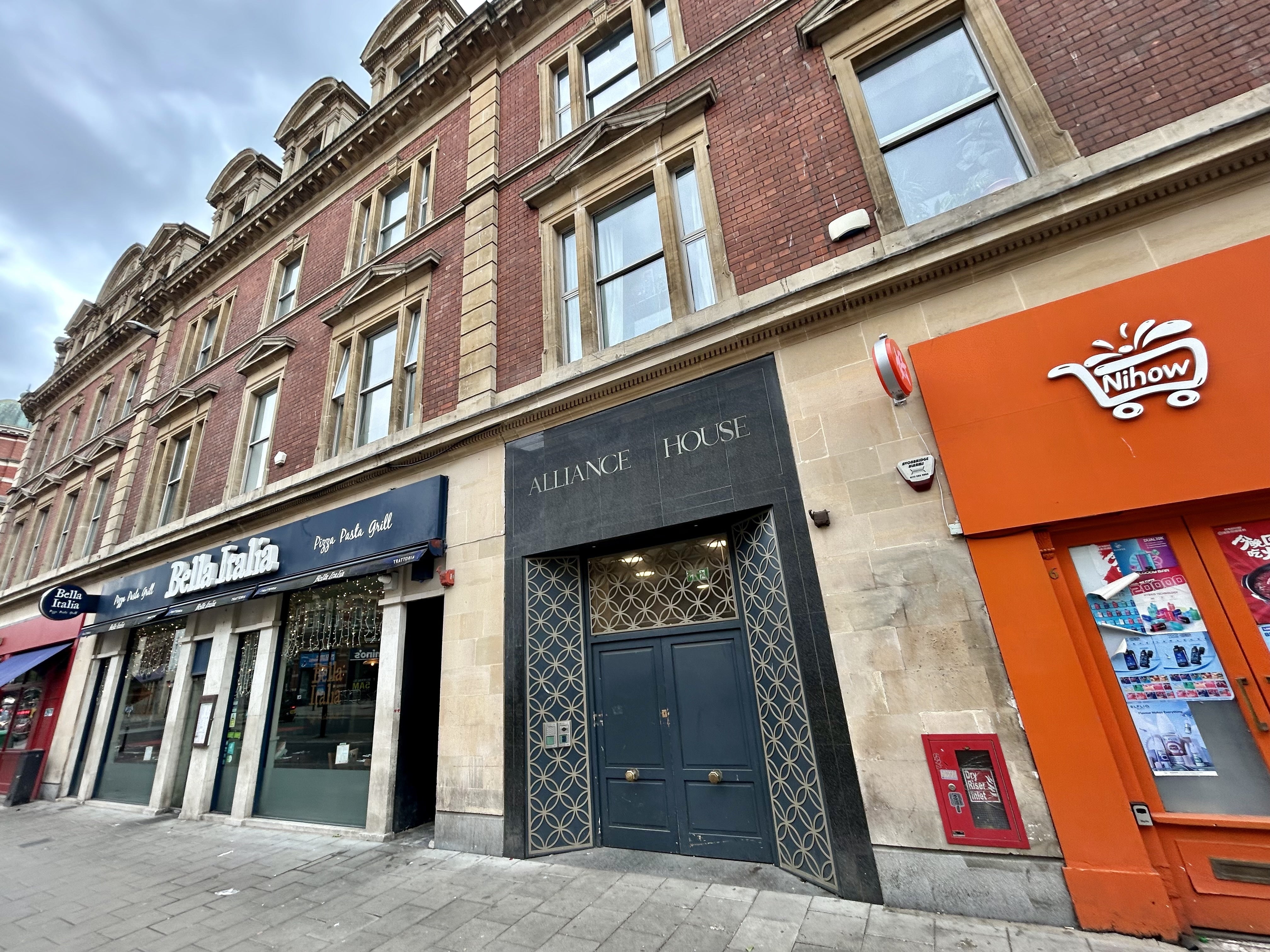 Flat Baldwin Street in Bristol