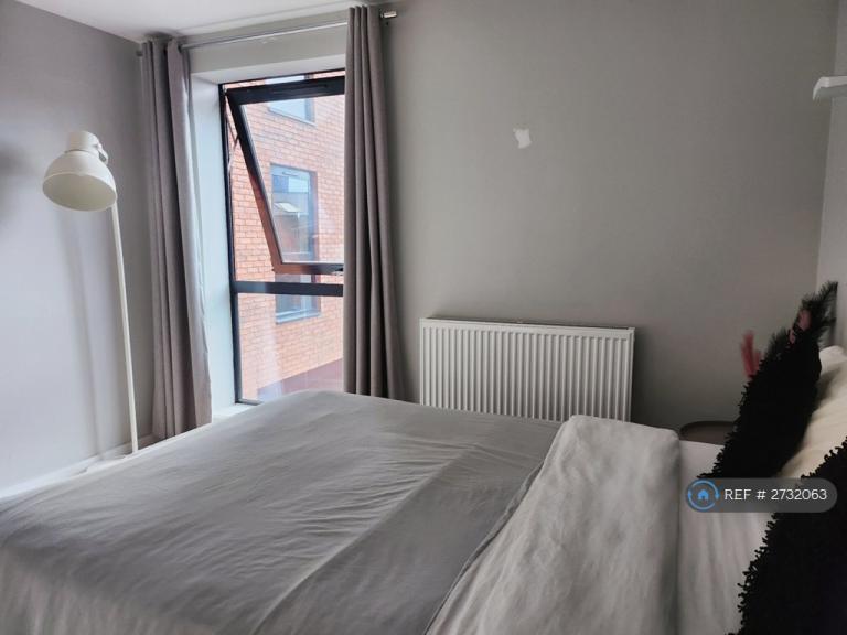 Room Legge Lane in Birmingham