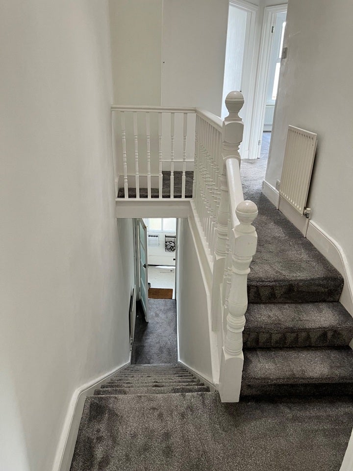 Flat Mount Pleasant Road in Greater London
