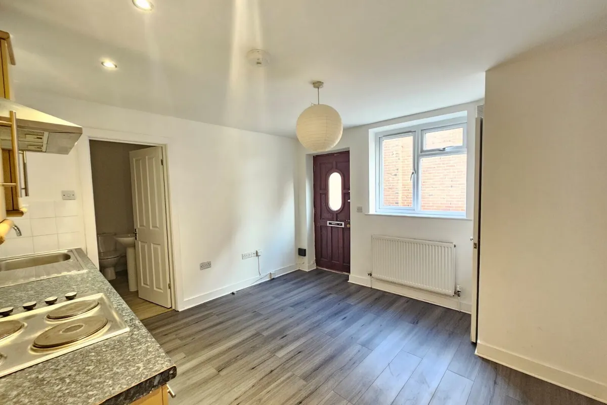 Flat Winchester Road in Southampton