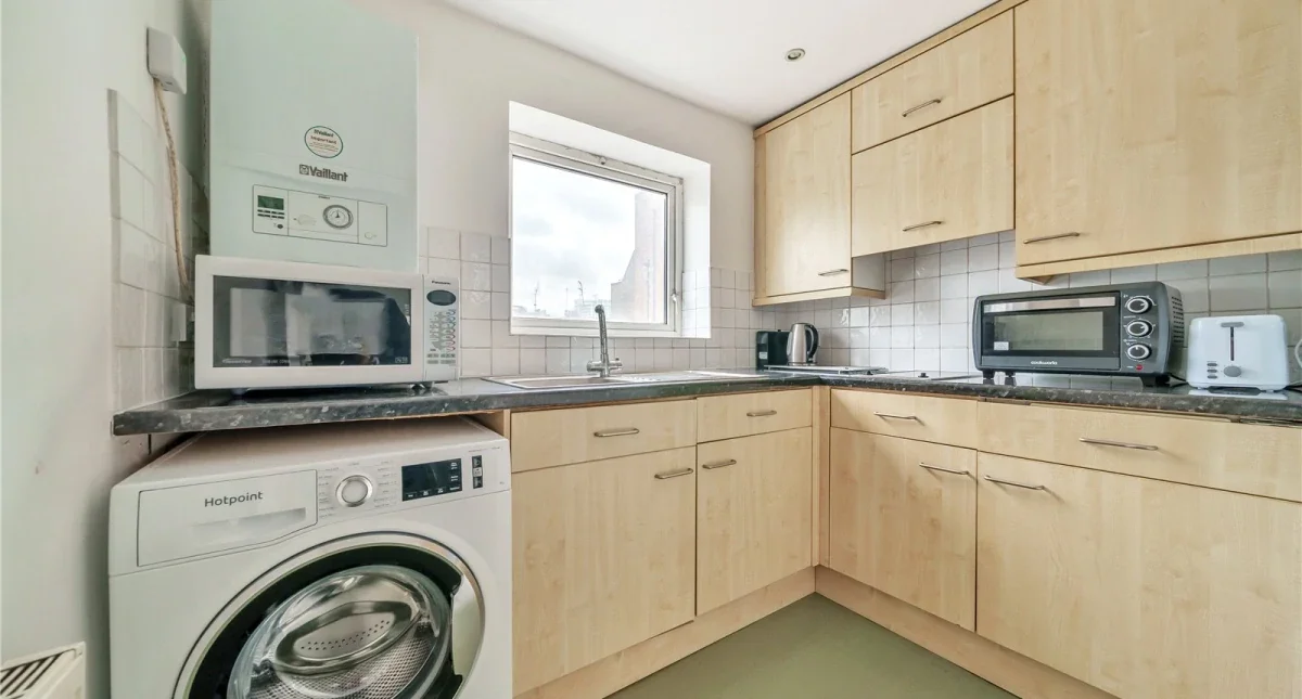 Flat Goodge Street in Greater London