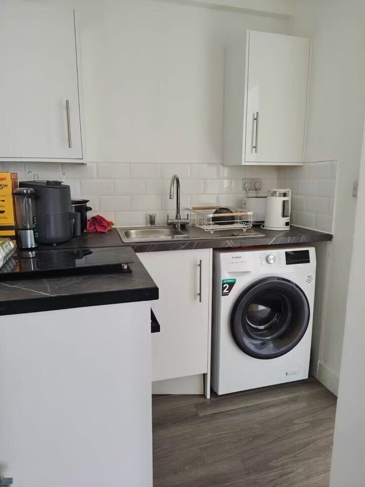 Room Beoley Road West in Redditch
