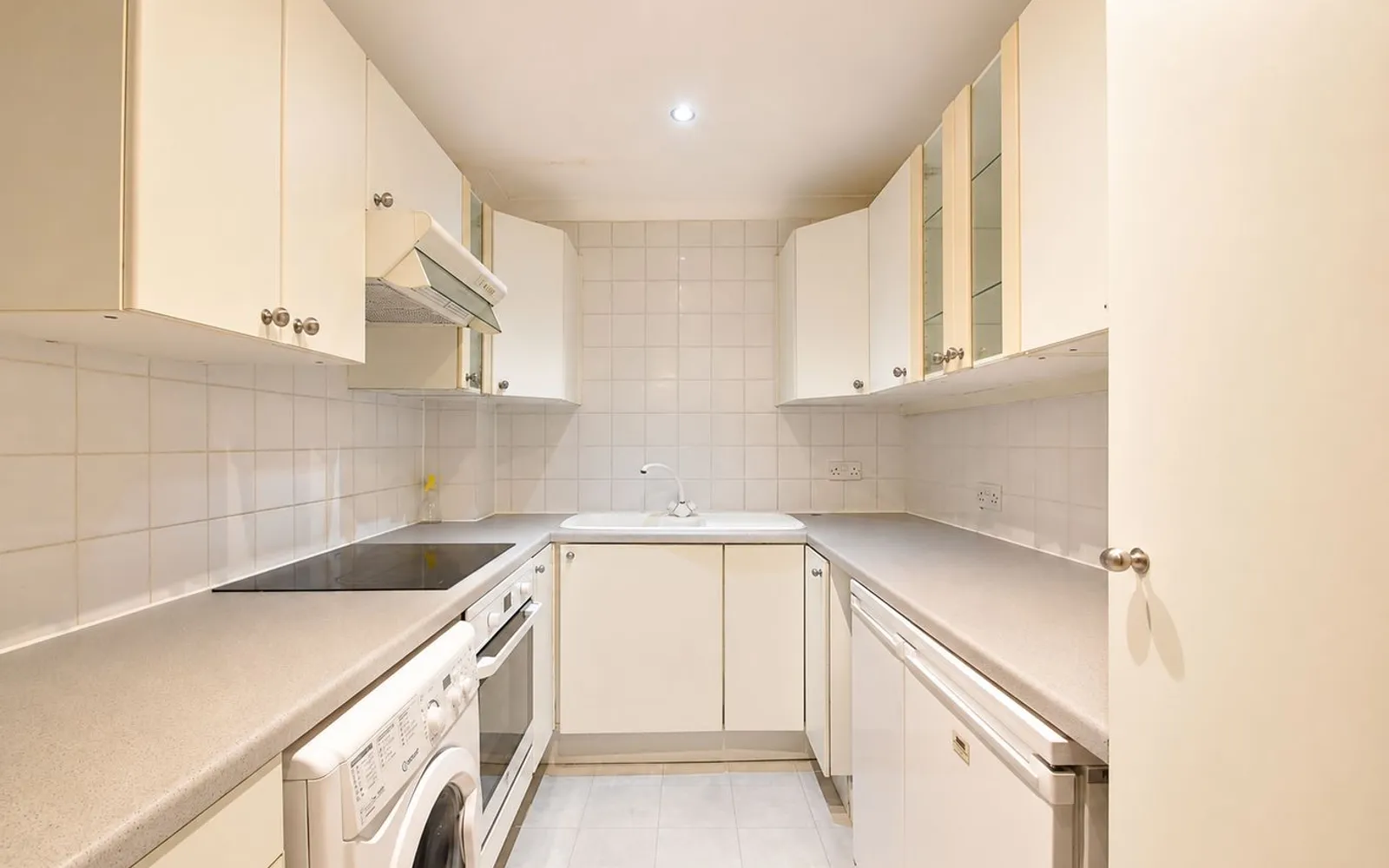 Flat Pine Grove in Elmbridge