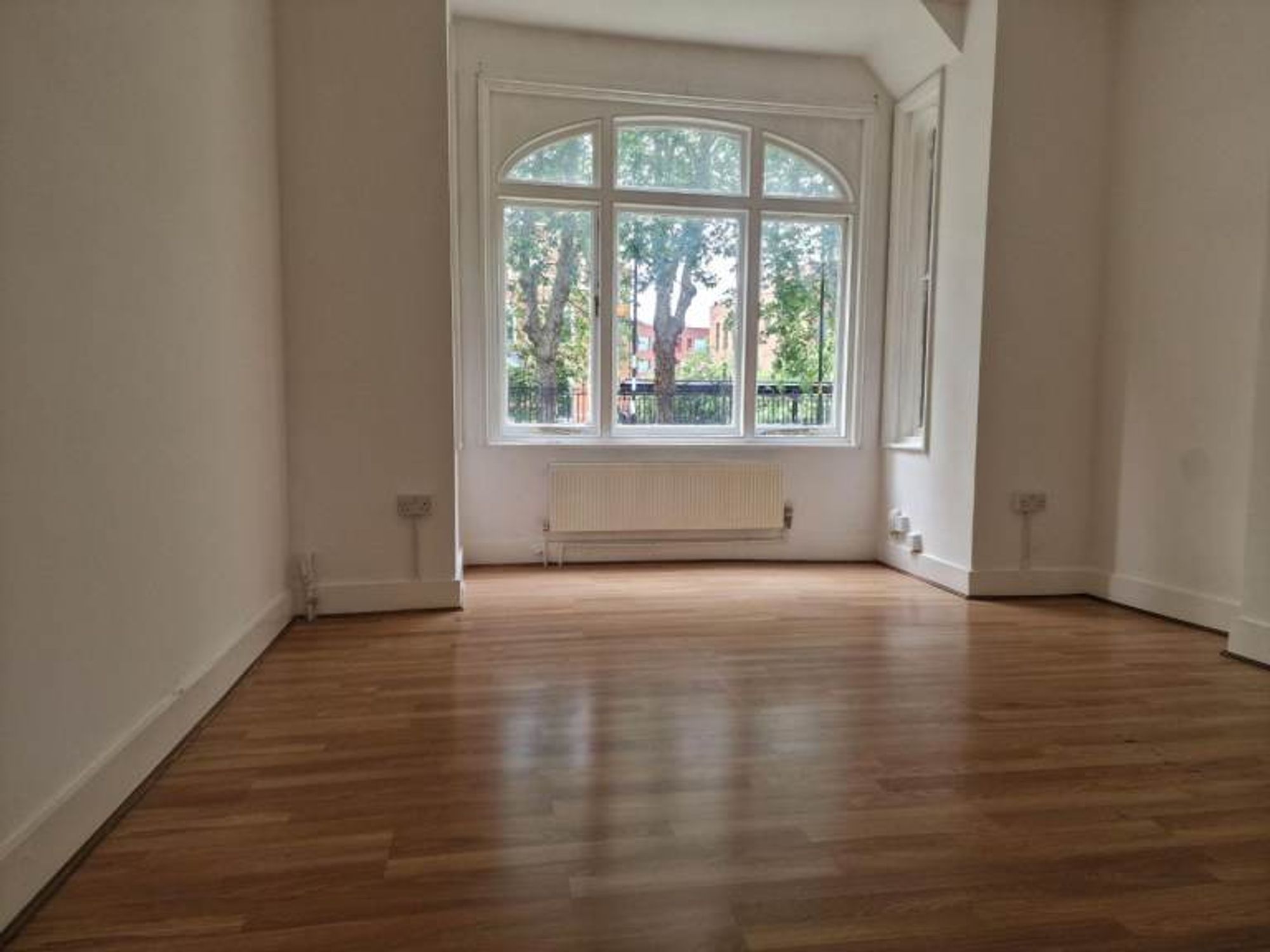 Flat East Dulwich Grove in Greater London