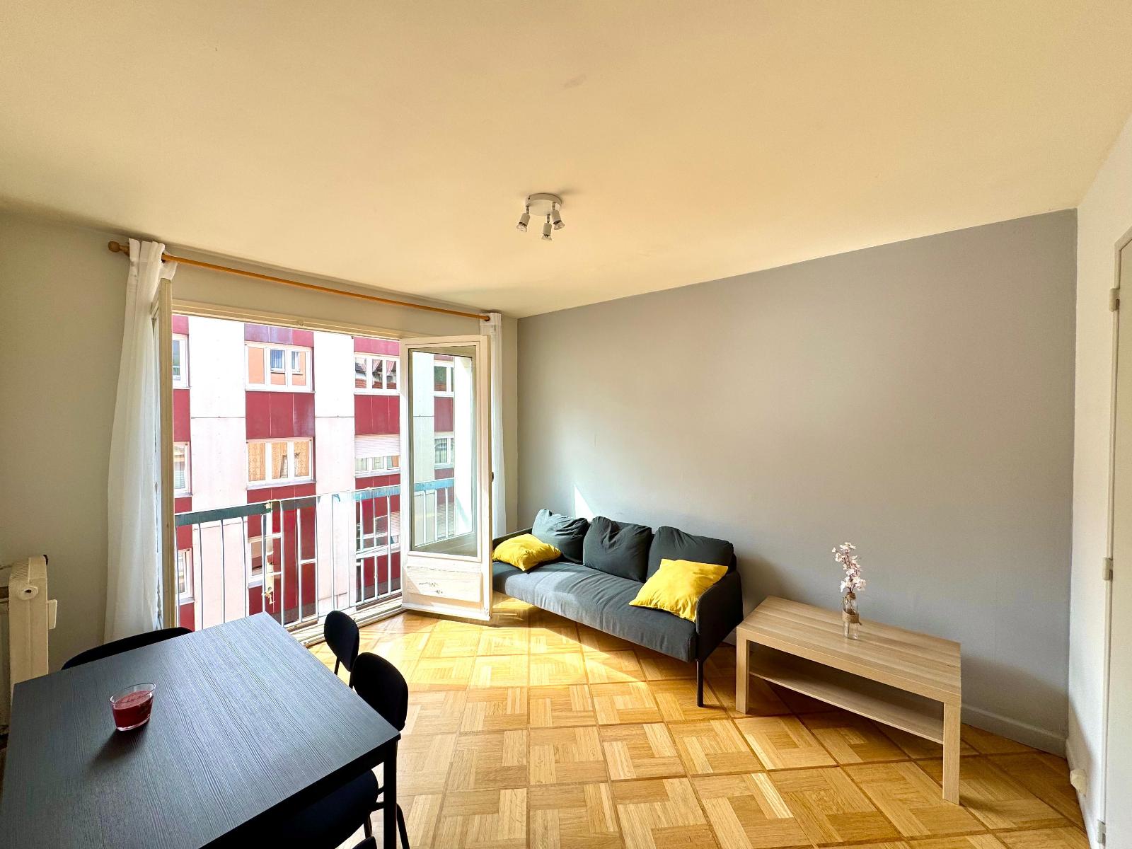 Flat M 8 in Saint-Genest-Lerpt