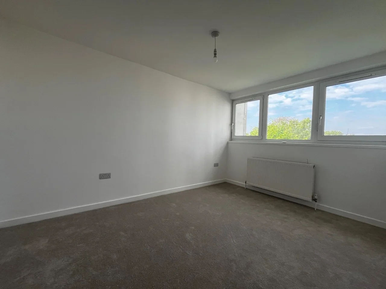 Room Culvert Road in Greater London
