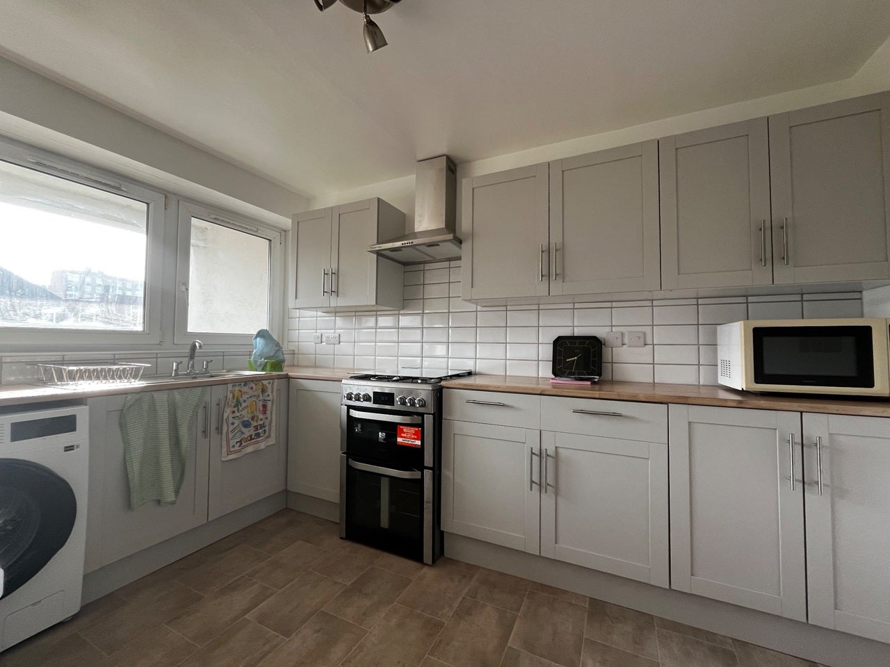 Room Culvert Road in Greater London