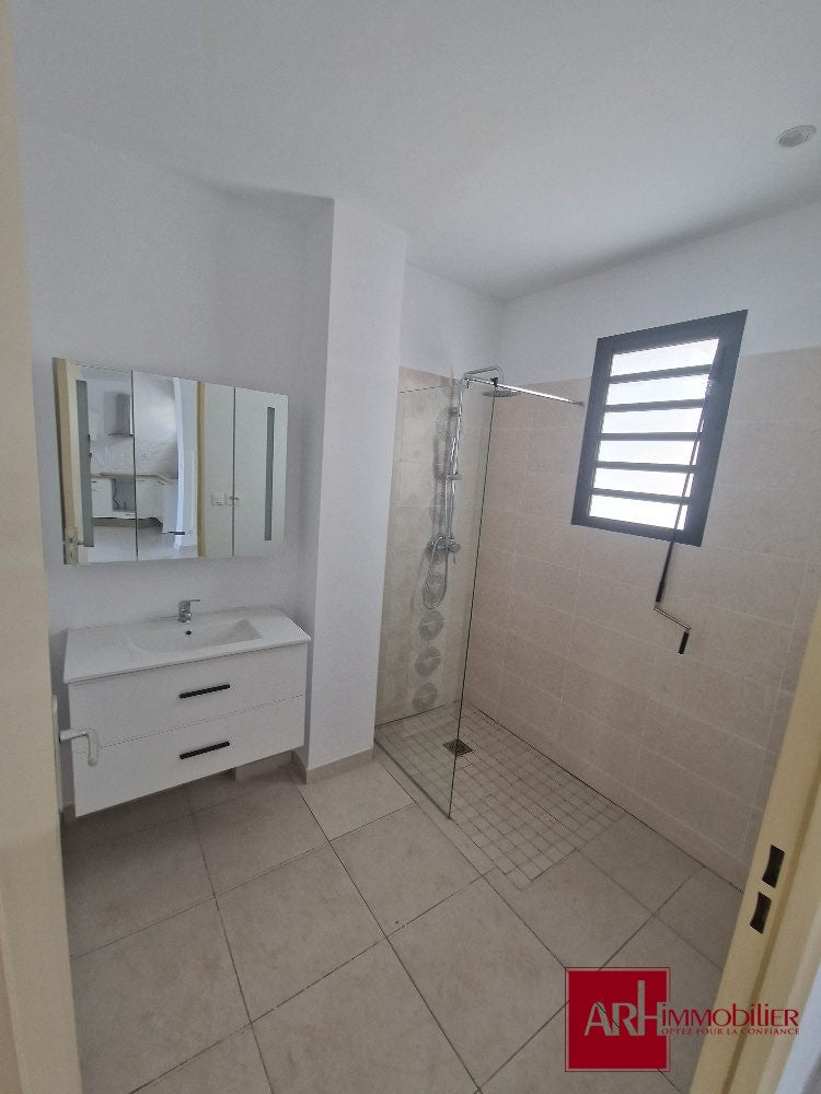 Flat Rue Victor le Vigoureux in Saint-Pierre
