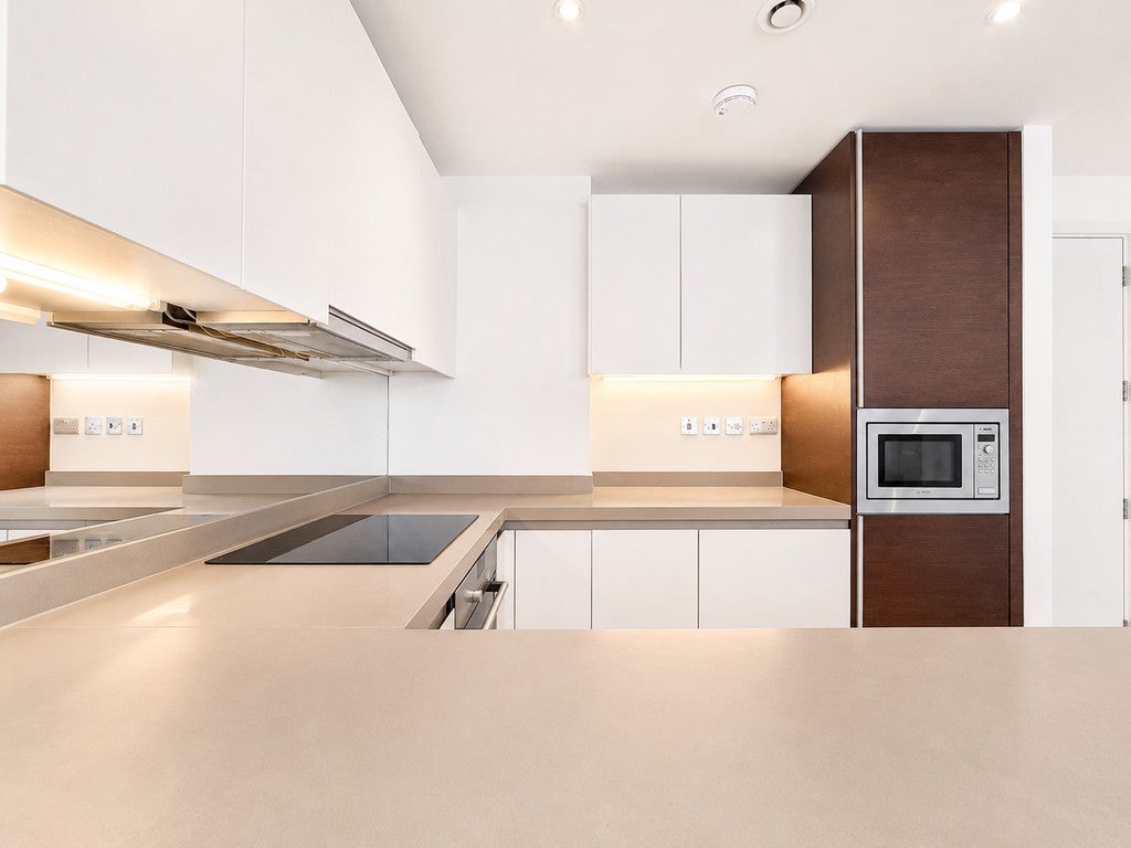 Flat Baltimore Wharf in Greater London
