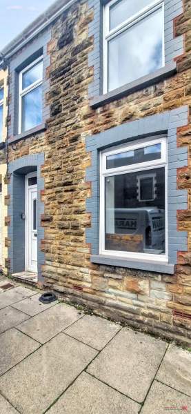 House Margaret Street in Treherbert