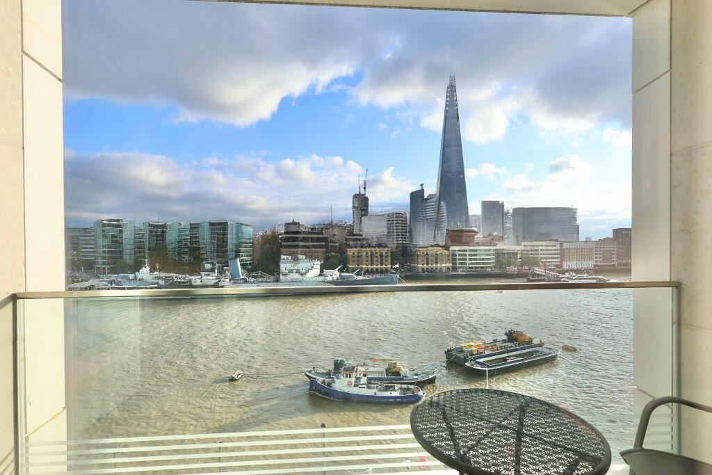 Flat Water Lane in City of London