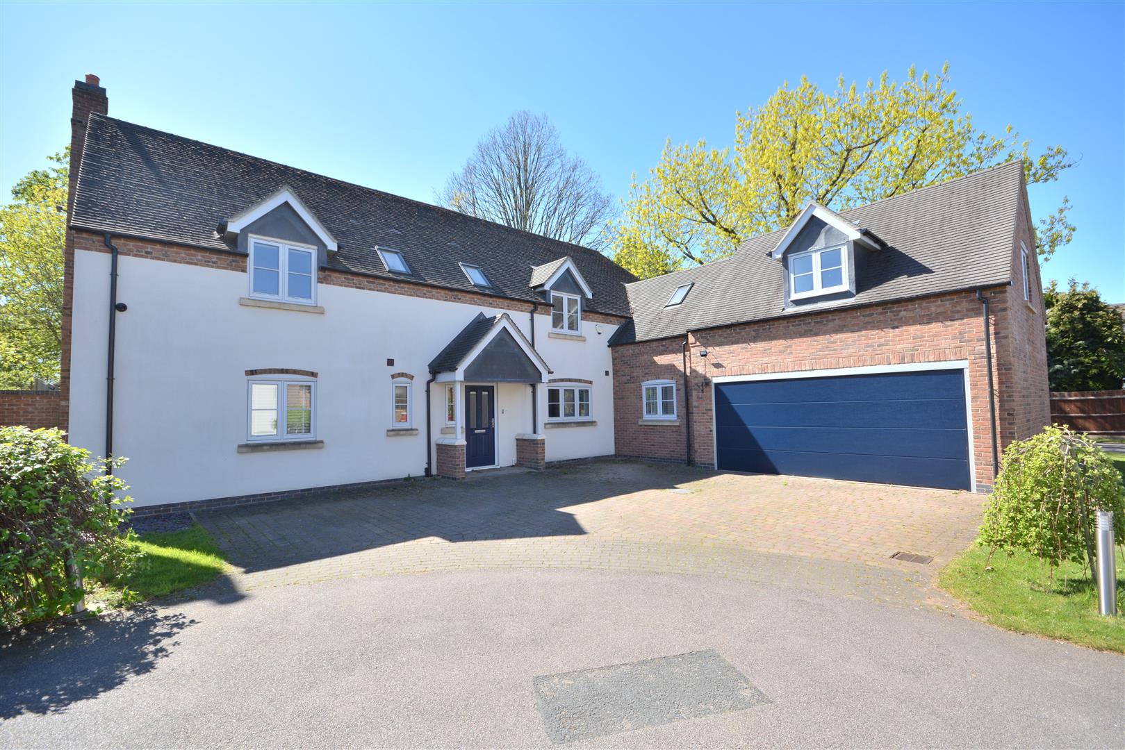 House Trent Lane in South Derbyshire