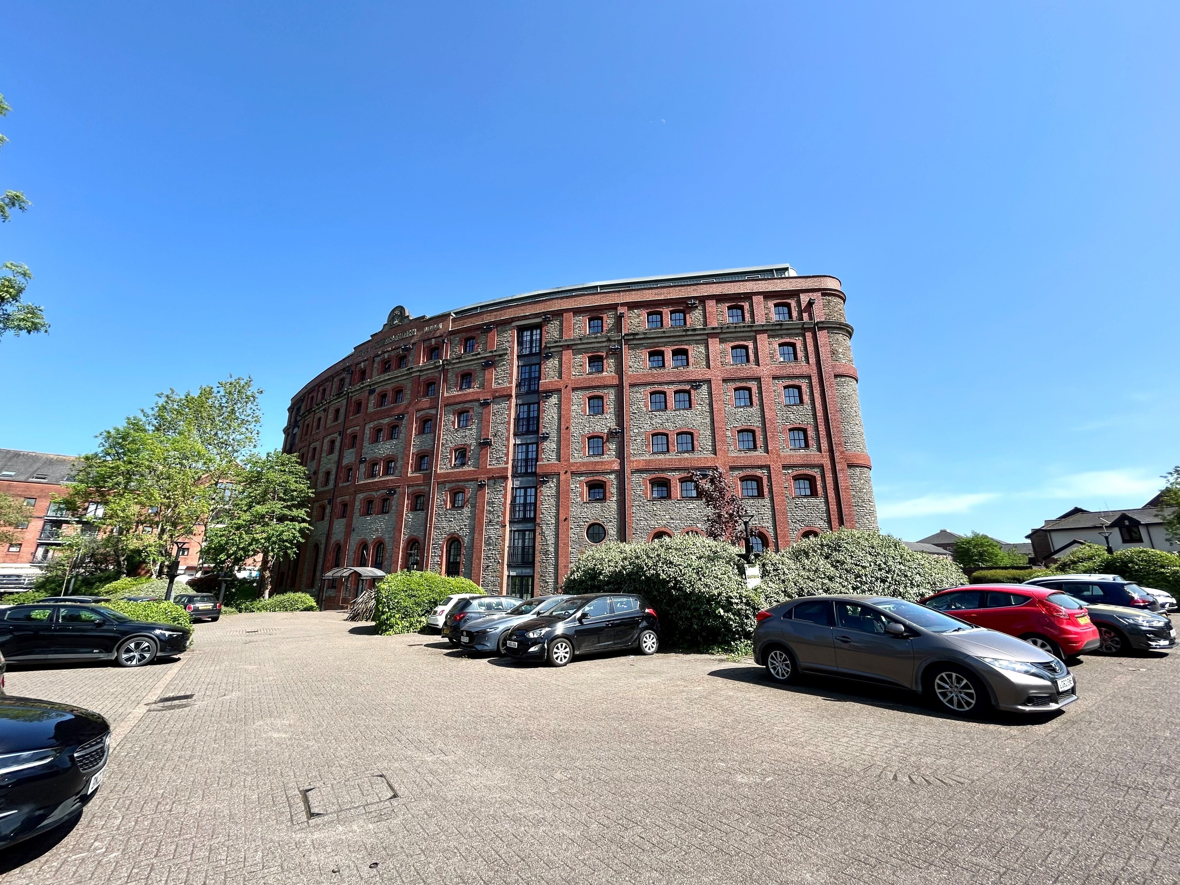 Flat Llansannor Drive in Cardiff