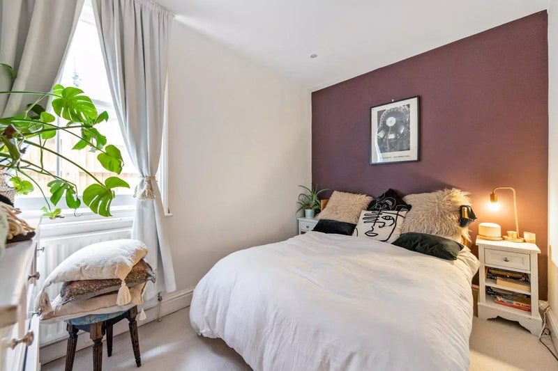 Room St. Julian's Farm Road in Greater London