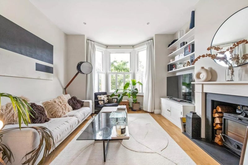 Room St. Julian's Farm Road in Greater London