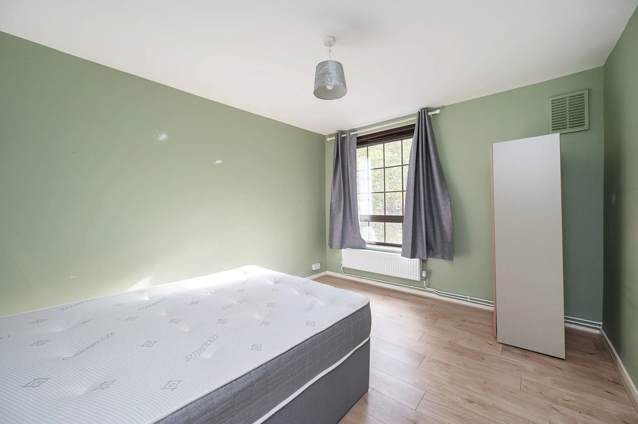 Flat Murray Grove in Greater London