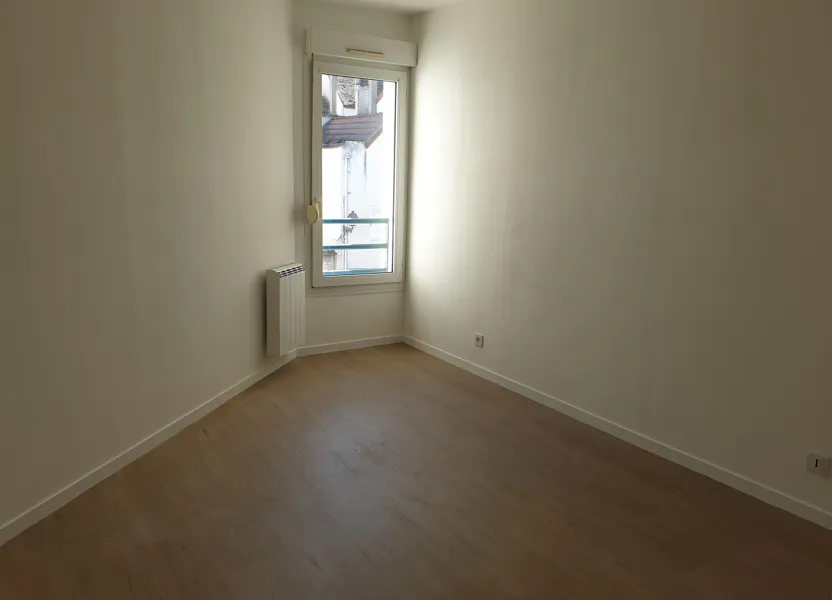 Flat Rue du Président Despatys in Melun