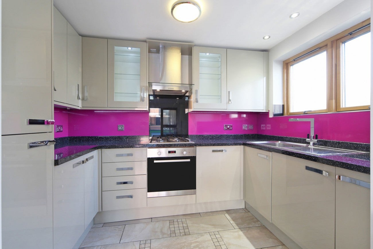 Flat Richard Street in Greater London