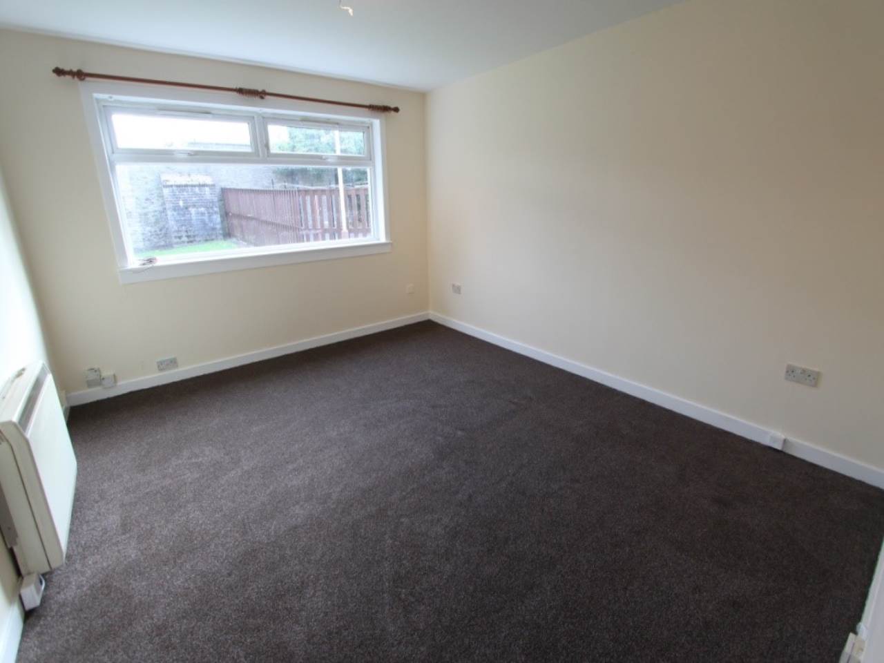 Flat Fettercairn Drive in Dundee