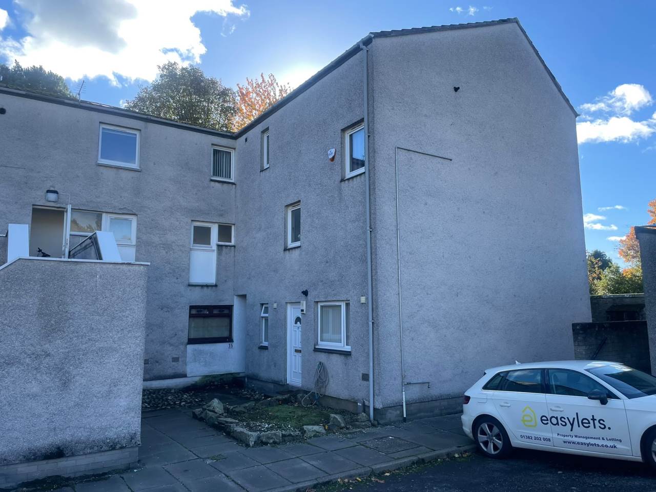 Flat Fettercairn Drive in Dundee