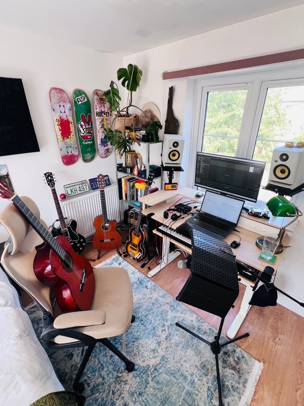 Room Friary Road in Greater London