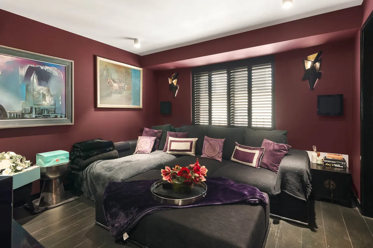 Flat Clarges Street in City of Westminster