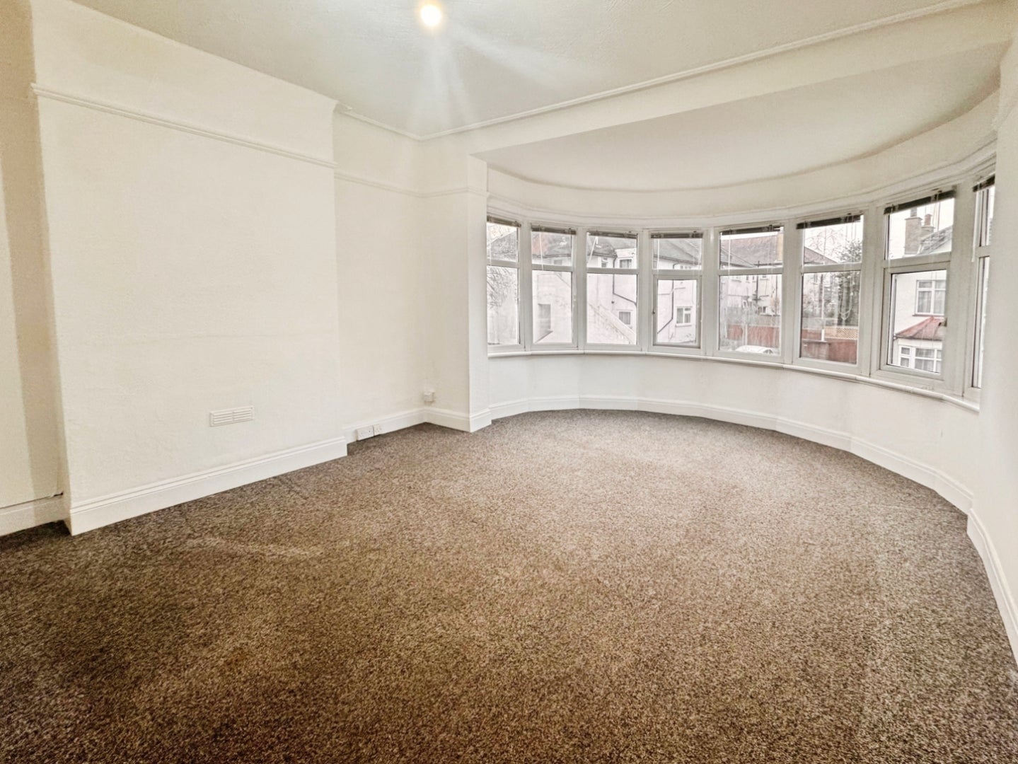 Flat Tyrrel Drive in Southend-on-Sea