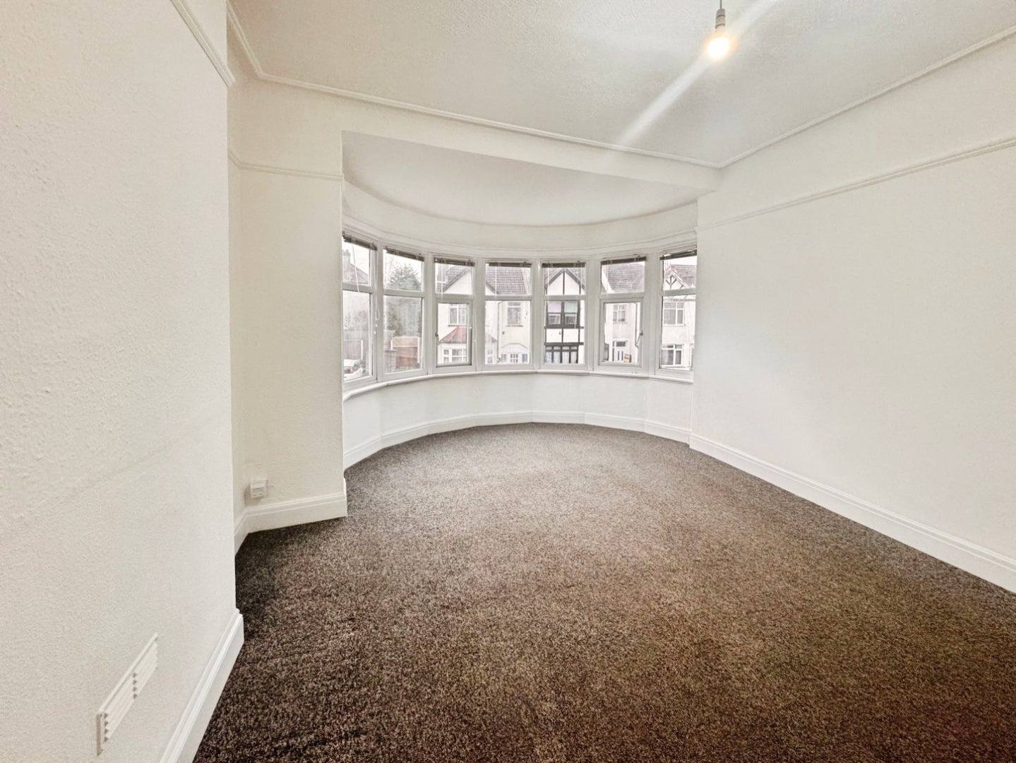 Flat Tyrrel Drive in Southend-on-Sea