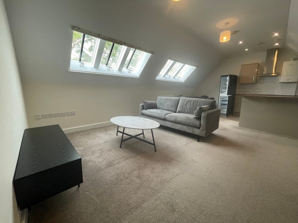 Flat Hudson Close in Cambridge