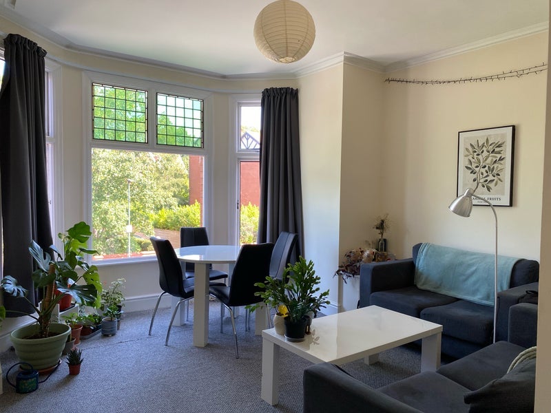 Room Ballbrook Avenue in Manchester