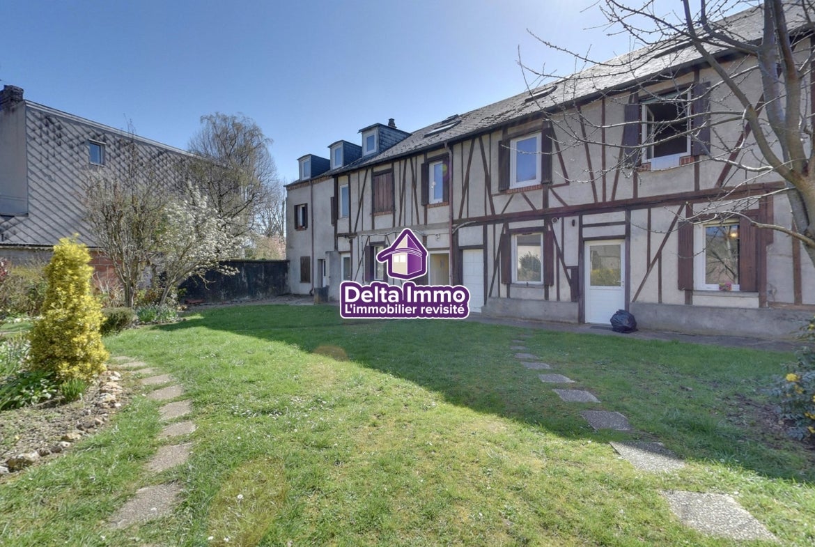 Flat Avenue du Maréchal Foch in Évreux