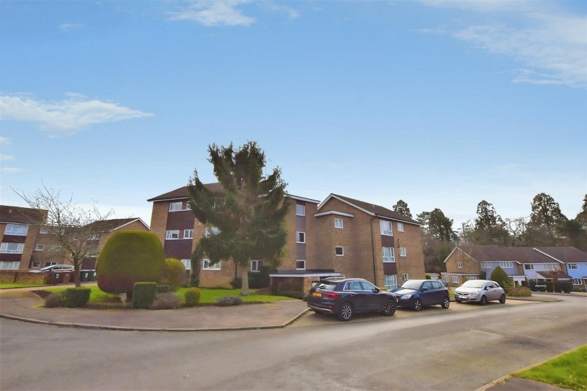 Flat Leigh Rodd in Three Rivers