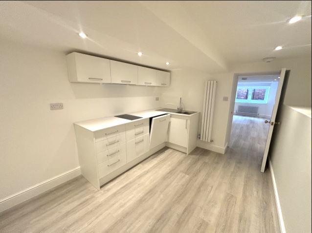 Flat Beauchamp Avenue in Royal Leamington Spa