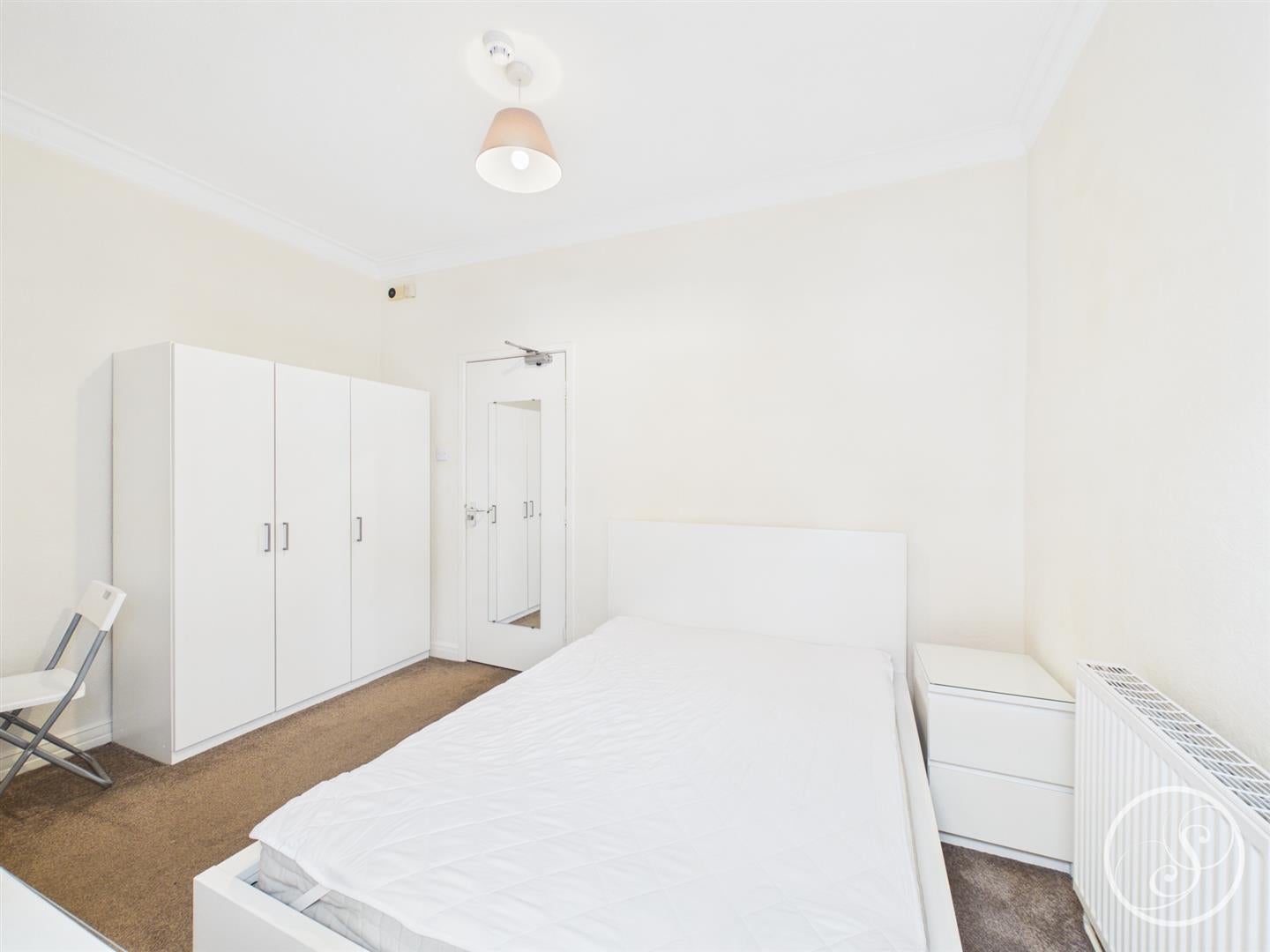 Flat Hawthorn Vale in Leeds