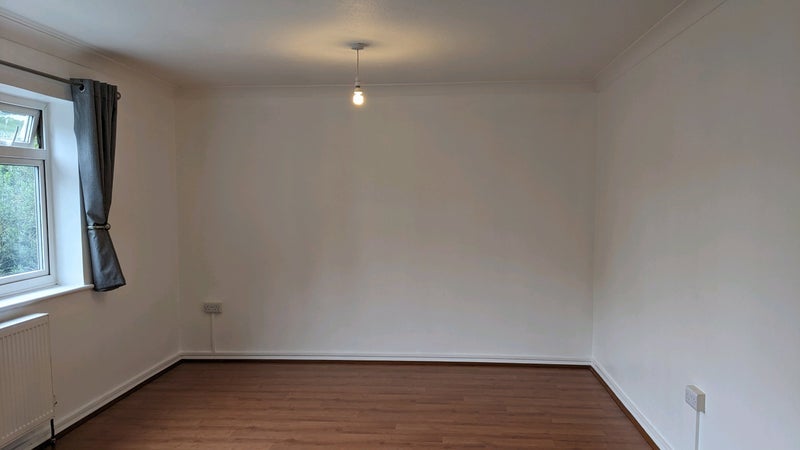 Flat Castlebar Park in Greater London