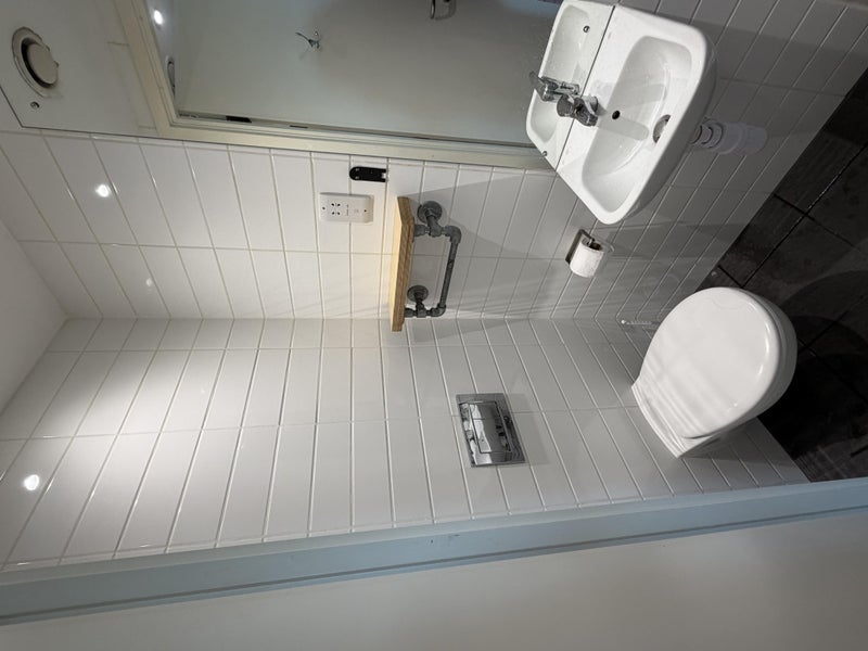 Room Frying Pan Alley in Greater London