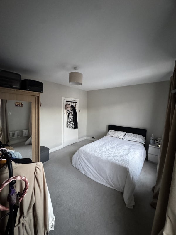 Room Kingsland Road in Greater London