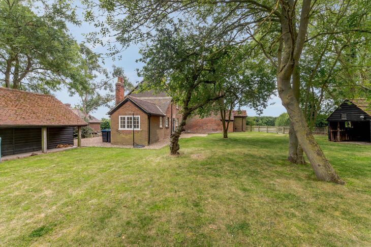 House West End Lane in Welwyn Hatfield