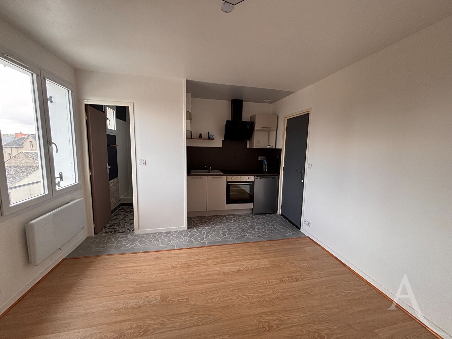 Flat Grande Rue in Neuvy-Pailloux