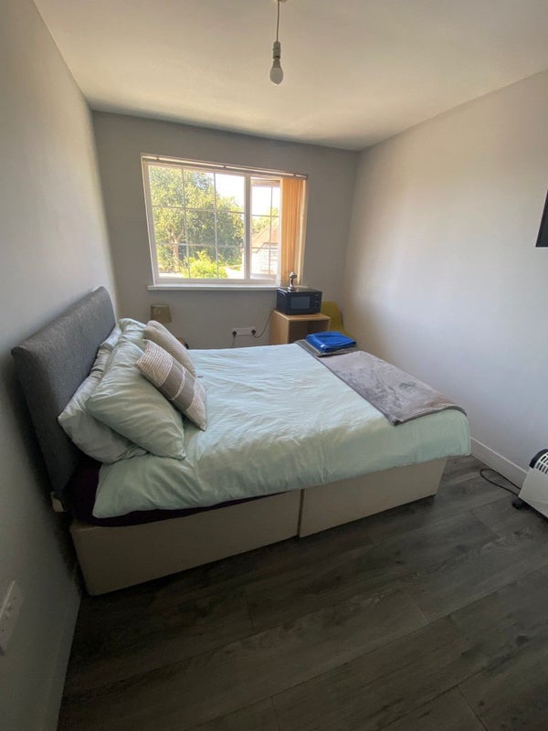 Room Cranmore Road in Metropolitan Borough of Solihull