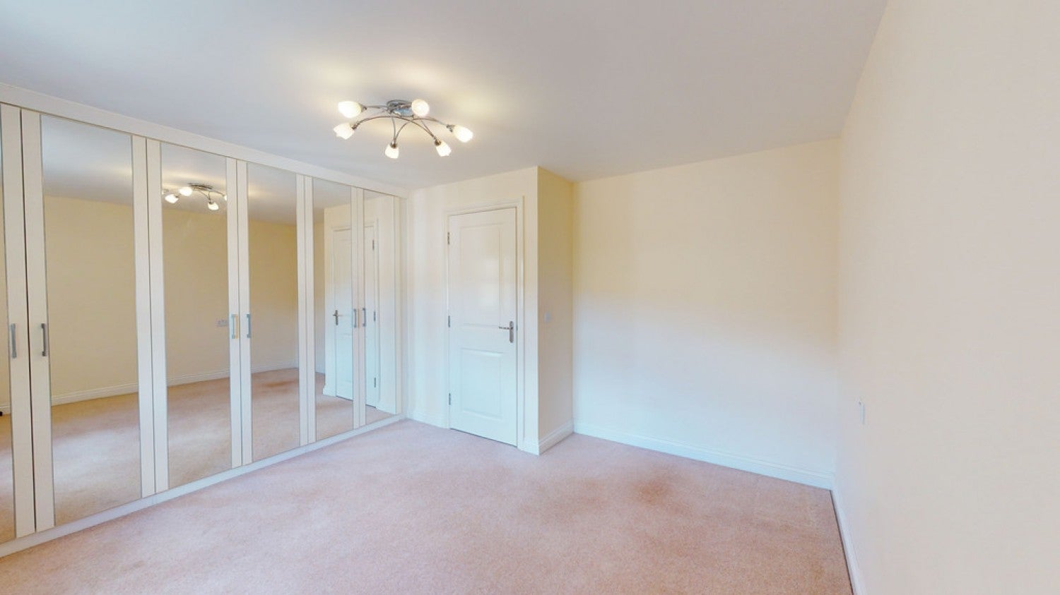 House Goldcrest Way in East Hampshire
