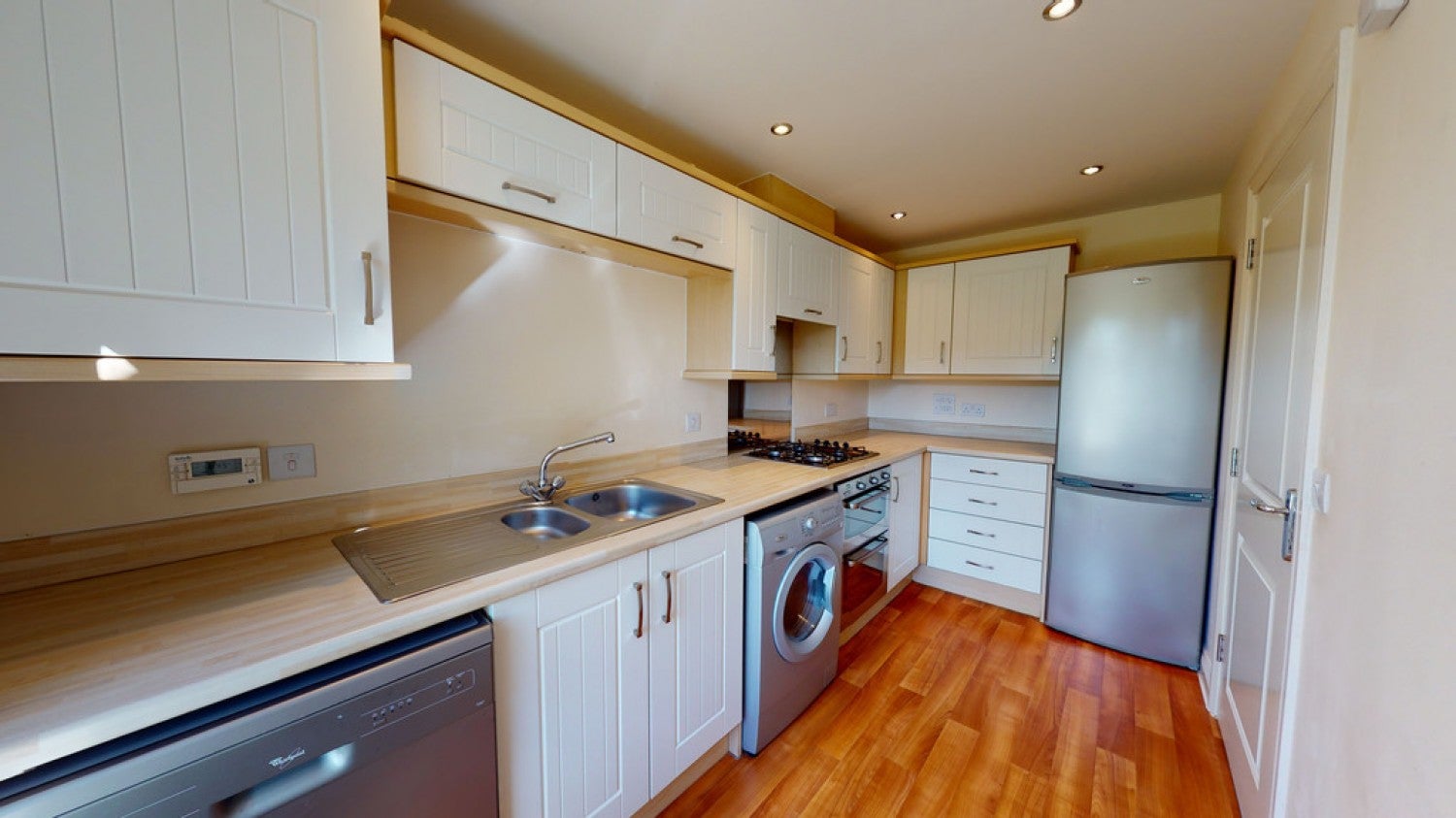House Goldcrest Way in East Hampshire